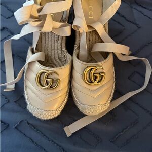 Gucci Women's Beige Espadrilles with Gold Logo